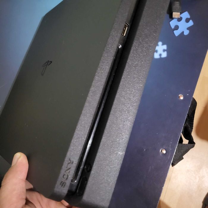 VENDO Ps4 + jogos