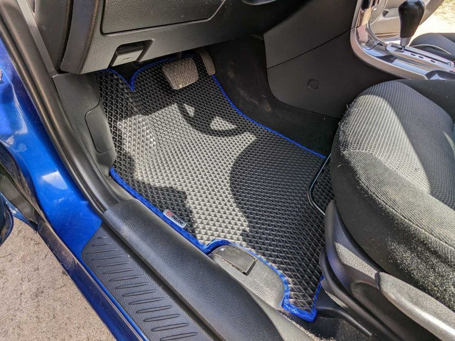 3Д лапа ЕВА коврики Мазда Mazda 3,6,5/323/626/BT-50/RX-8/MPV