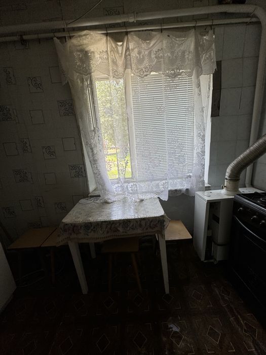 Квартира вул батуринська 47 2 кімнати 40 м2