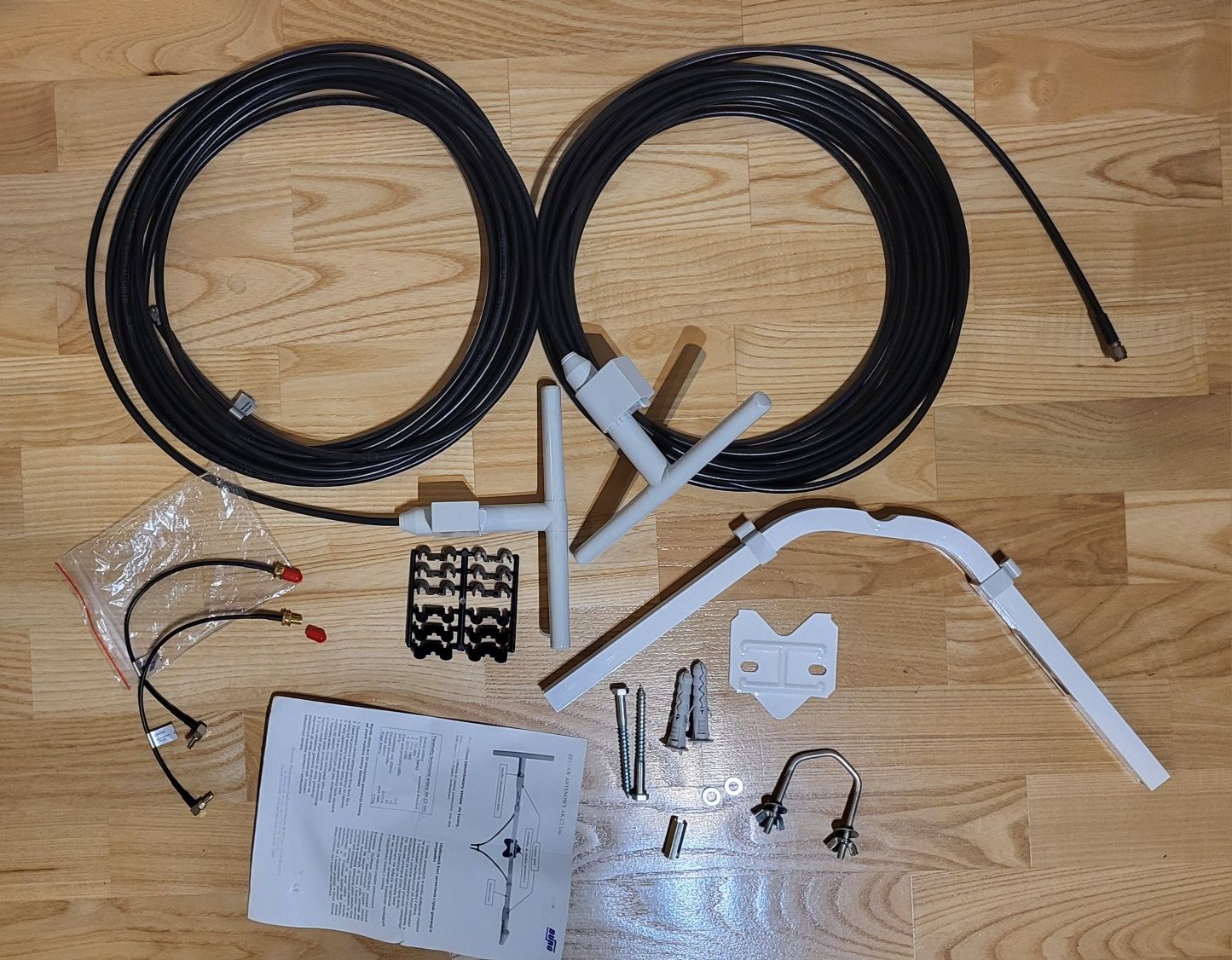 Antena wifi - Zestaw antenowy AK C2 Uni