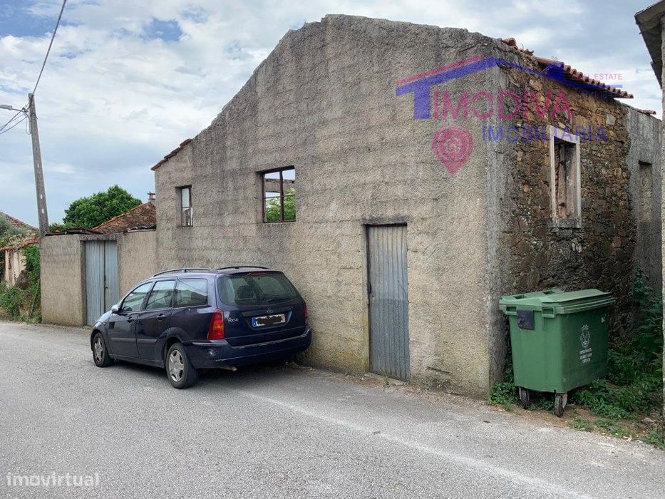 Casa de aldeia para recuperar