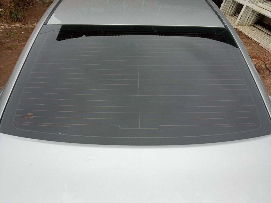 Заднє скло стекло Toyota Avensis T27 12-15 2.0D Pilkington 43R-001583