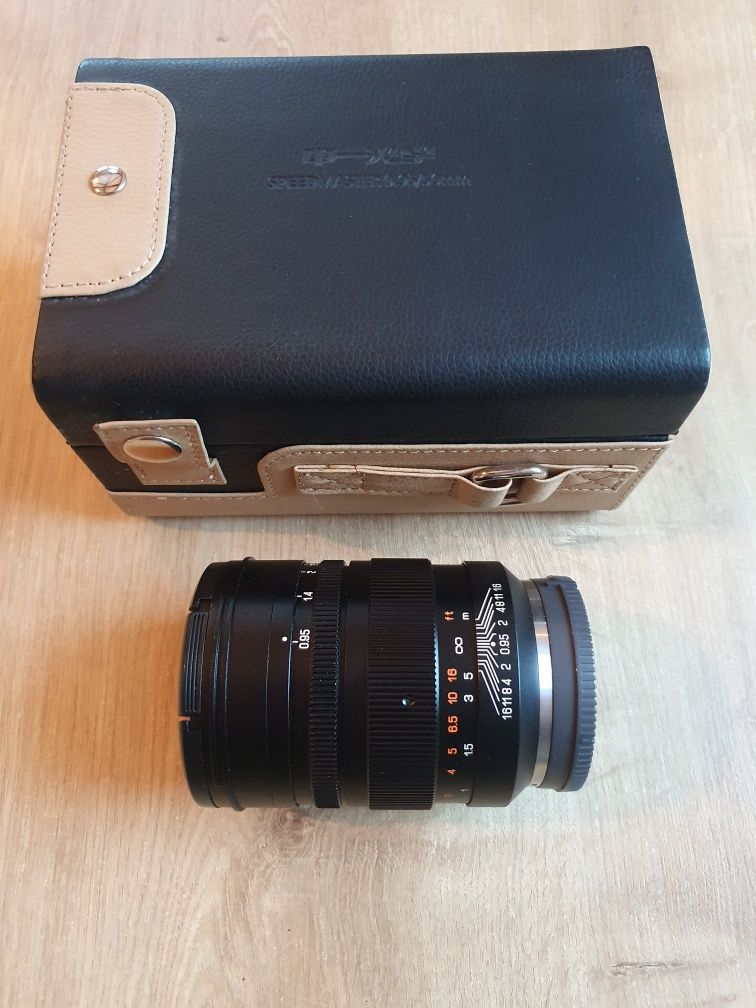 Mitakon 50mm f0.95 sony-e mount