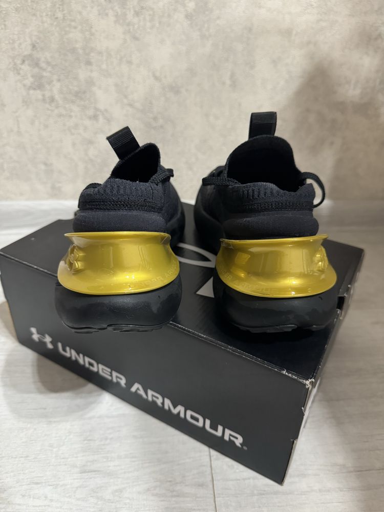 Оригинал кроссовки Under Armour HOVR Phantom 3 Metallic 39р 25см