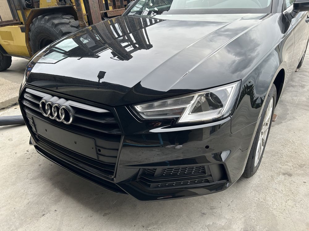 Błotnik Audi A4 B9 LY9T stan do założenia  w kolor