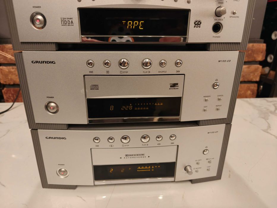 GRUNDIG M100 ! Audiofilska mini wieża ! Pilot ! CD ! DECK ! Amplituner