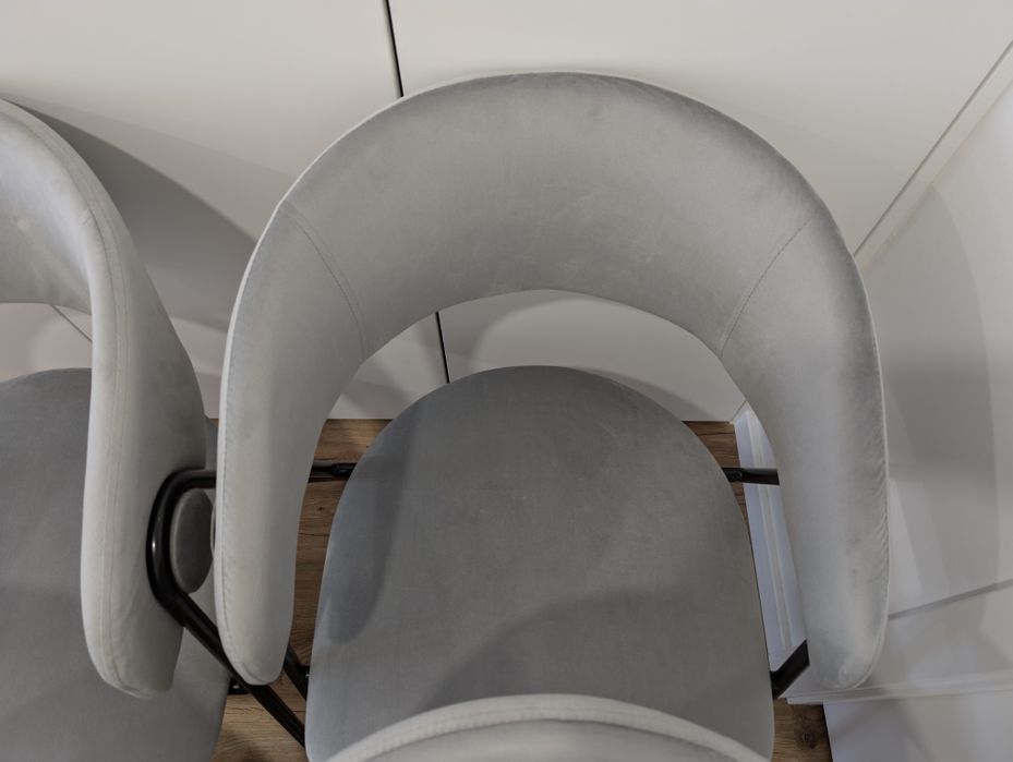 4 Cadeiras MIHU NOVAS