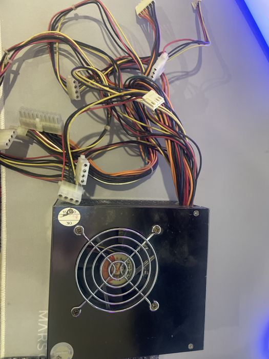 Fonte alimentação LC-POWER