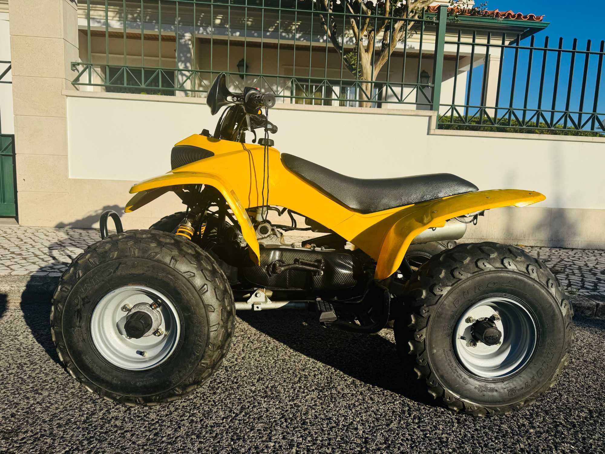 Moto 4 Quadzilla para crianças