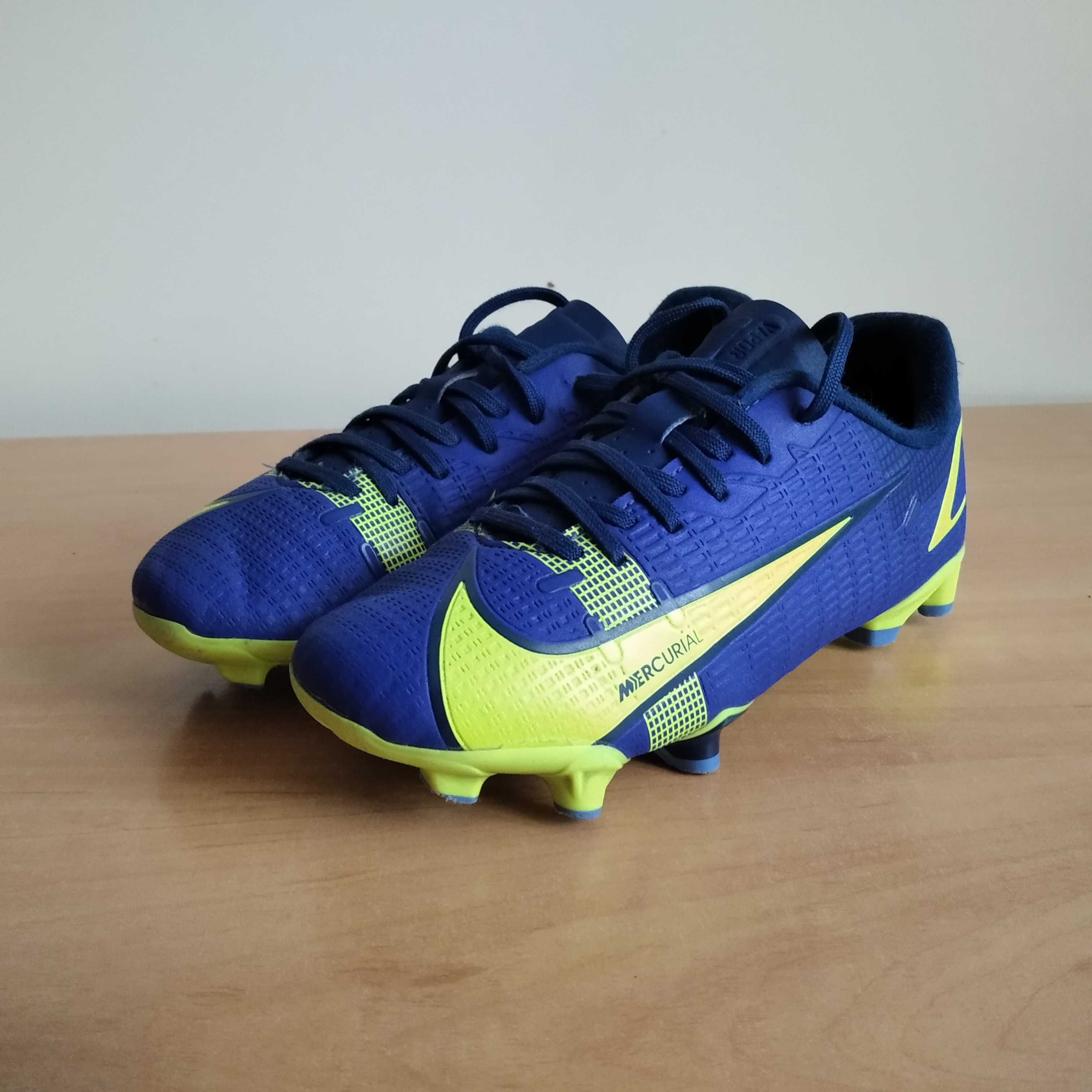 Buty piłkarskie NIKE MERCURIAL VAPOR 14 ACADEMY FG/MG roz.eu-28.5