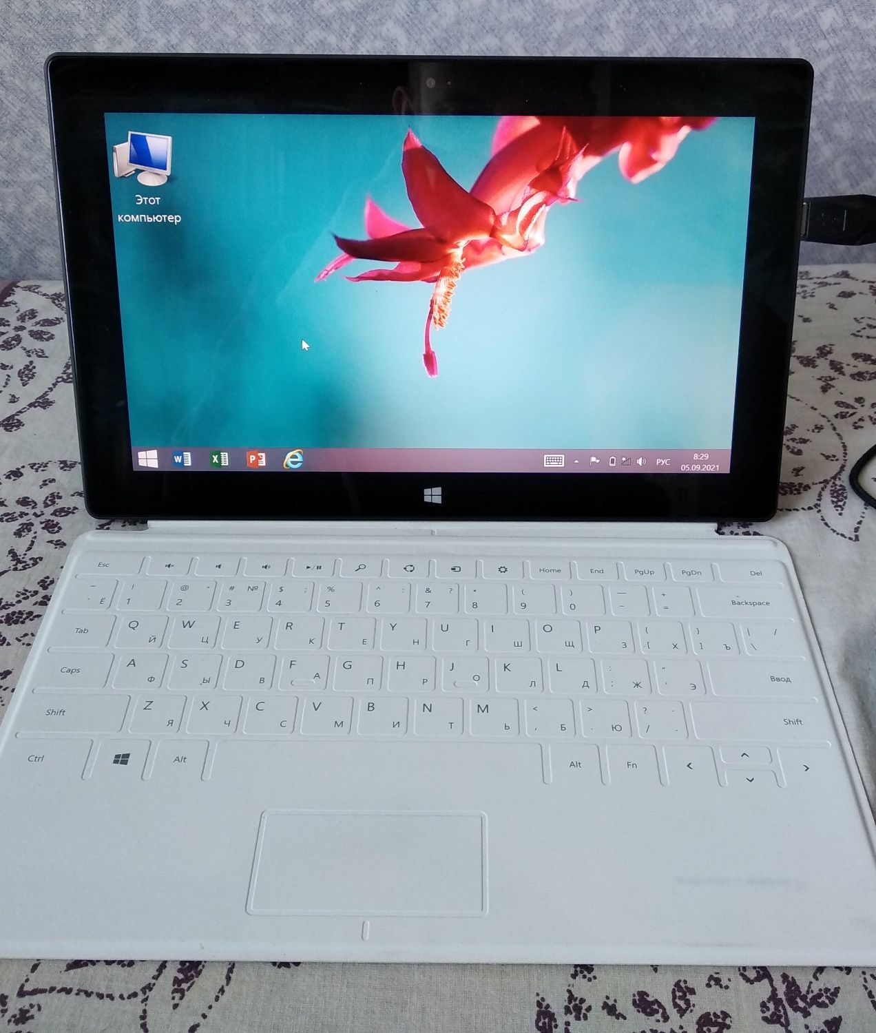 Планшет Microsoft Surface RT Windows 1516 2Gb ОЗУ 32HDD IPS 10.1