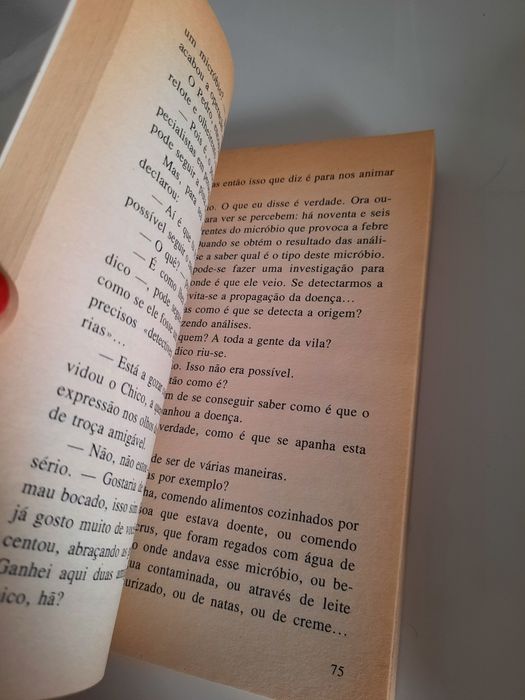 Livro uma Aventura Alarmante