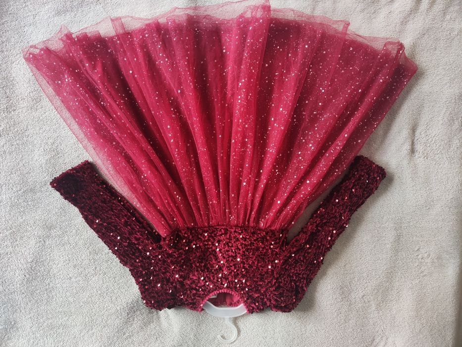 Sukienka dziewczęca bordowa / czerwona świateczna r. 130