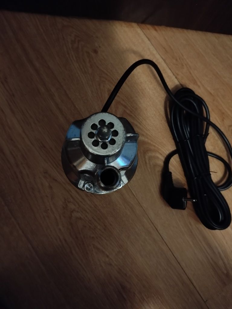 Metalowa pompa wody zanurzeniowa typu ruska 600W do wody czystej i bru