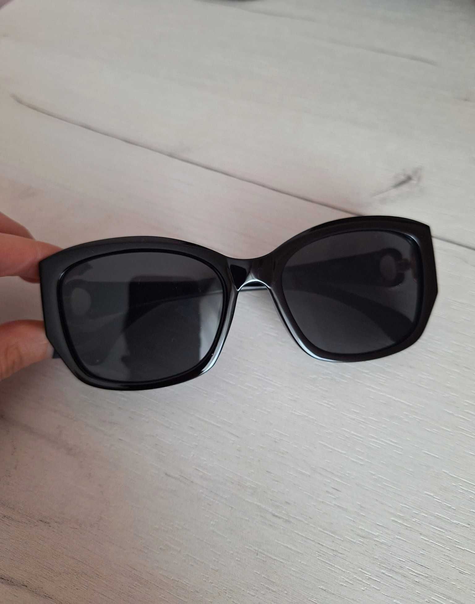 Стильні сонцезахисні жіночі окуляри Chanel