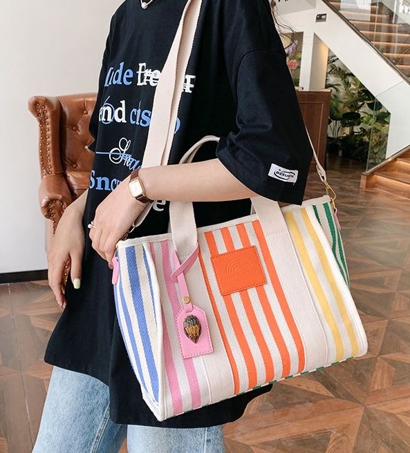 Скмка Kurt Geiger London