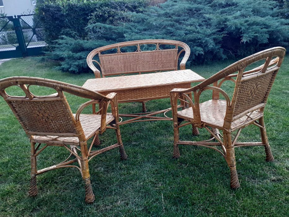 Komplet mebli ogrodowych z wikliny