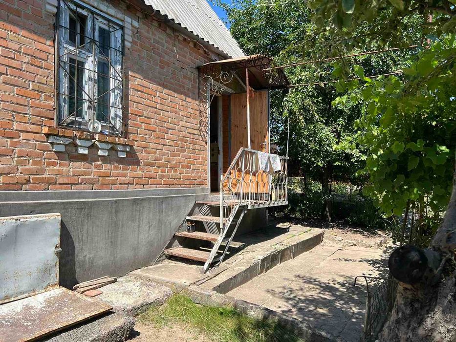 (5)   Продам дачу в с. Щітки  8116