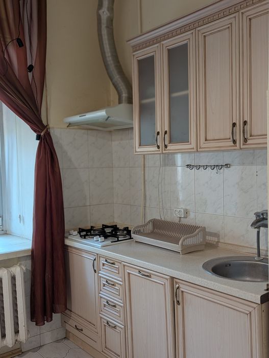 Оренда 2 к.кв. пров.Чеховський 11, Львівська площа