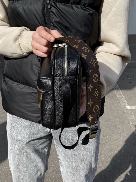 Мужская сумка Louis Vuitton чоловіча сумка бананка барсетка месенджер