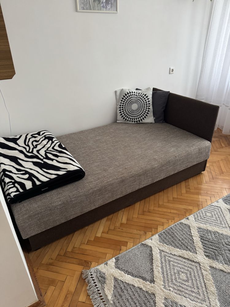 Tapczan / łóżko jednoosobowe