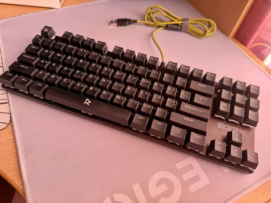Механічна клавіатура RZTK Mamba TKL Kailh Black Speed на гарантії