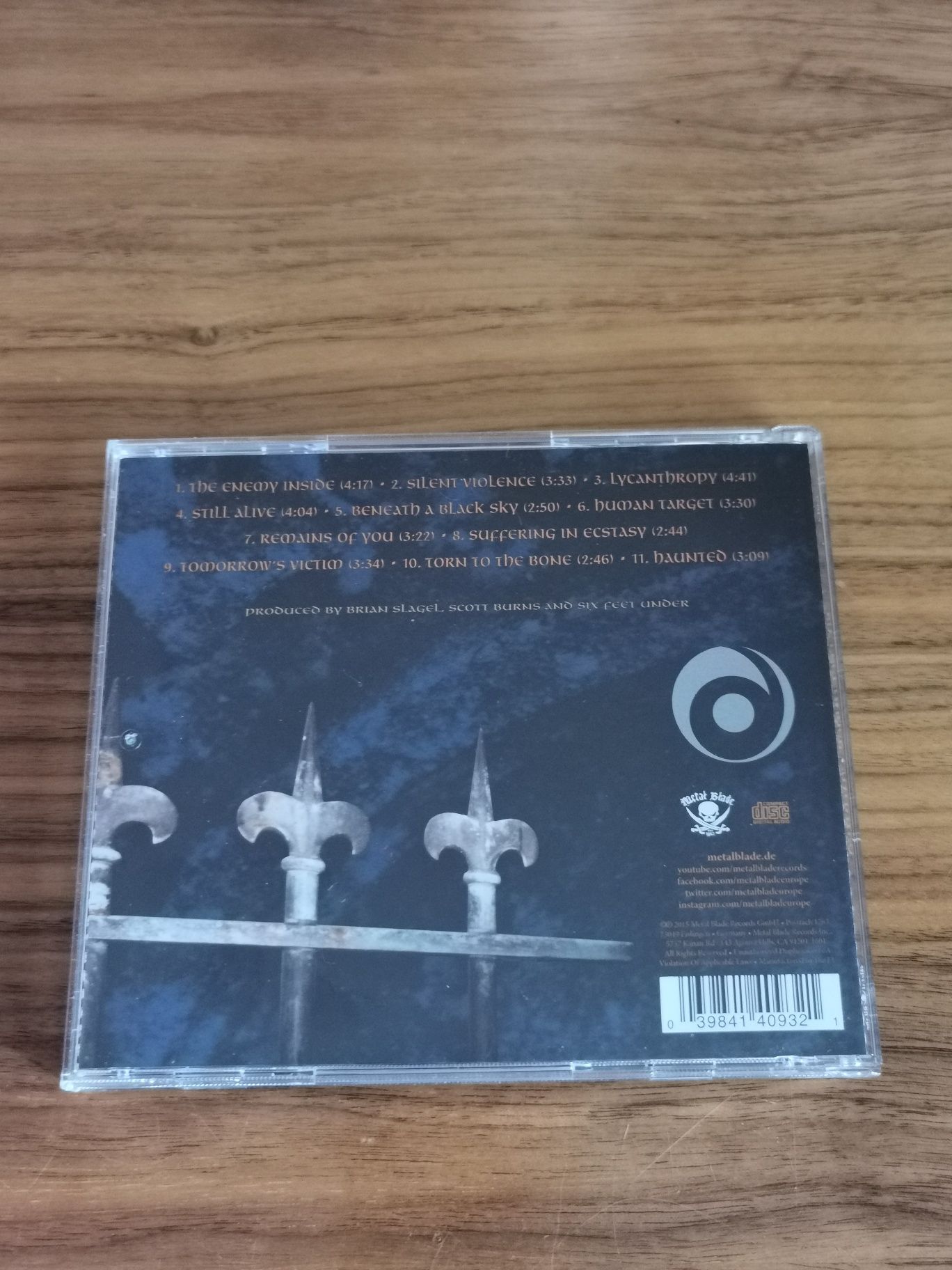Six feet under  Haunted cd