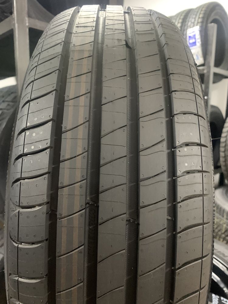 Комплект літніх шин 185/65/15 88Н Michelin Primacy 4