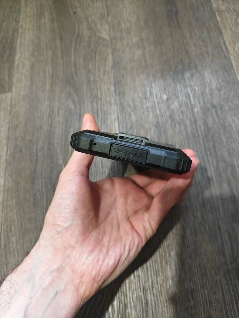 Oukitel WP32 4/128GB АКБ 6000mah NFC в хорошем состоянии