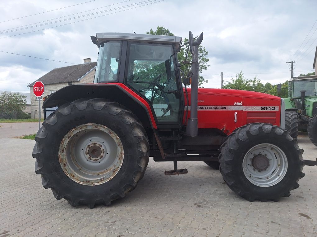 Massey Ferguson 8140 mechaniczny Stan Bdb Polecam Sprowadzony