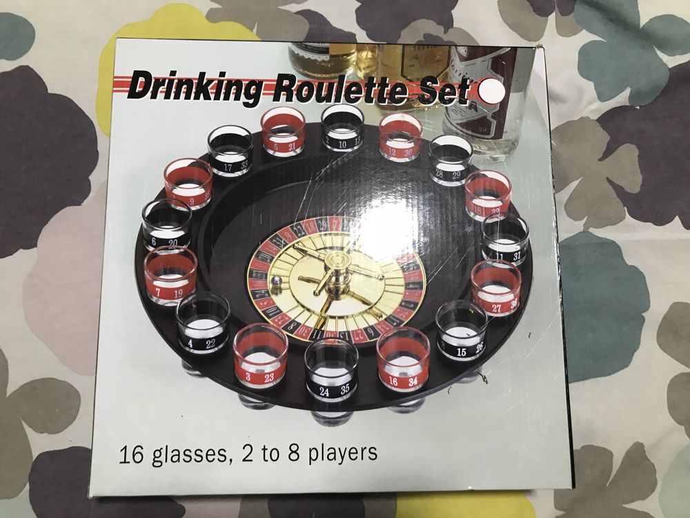 Drinking Roulette Set / Jogo de Roleta com Copos