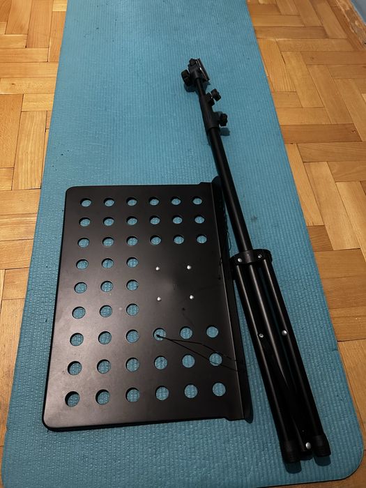 Pulpit na nuty - solidny