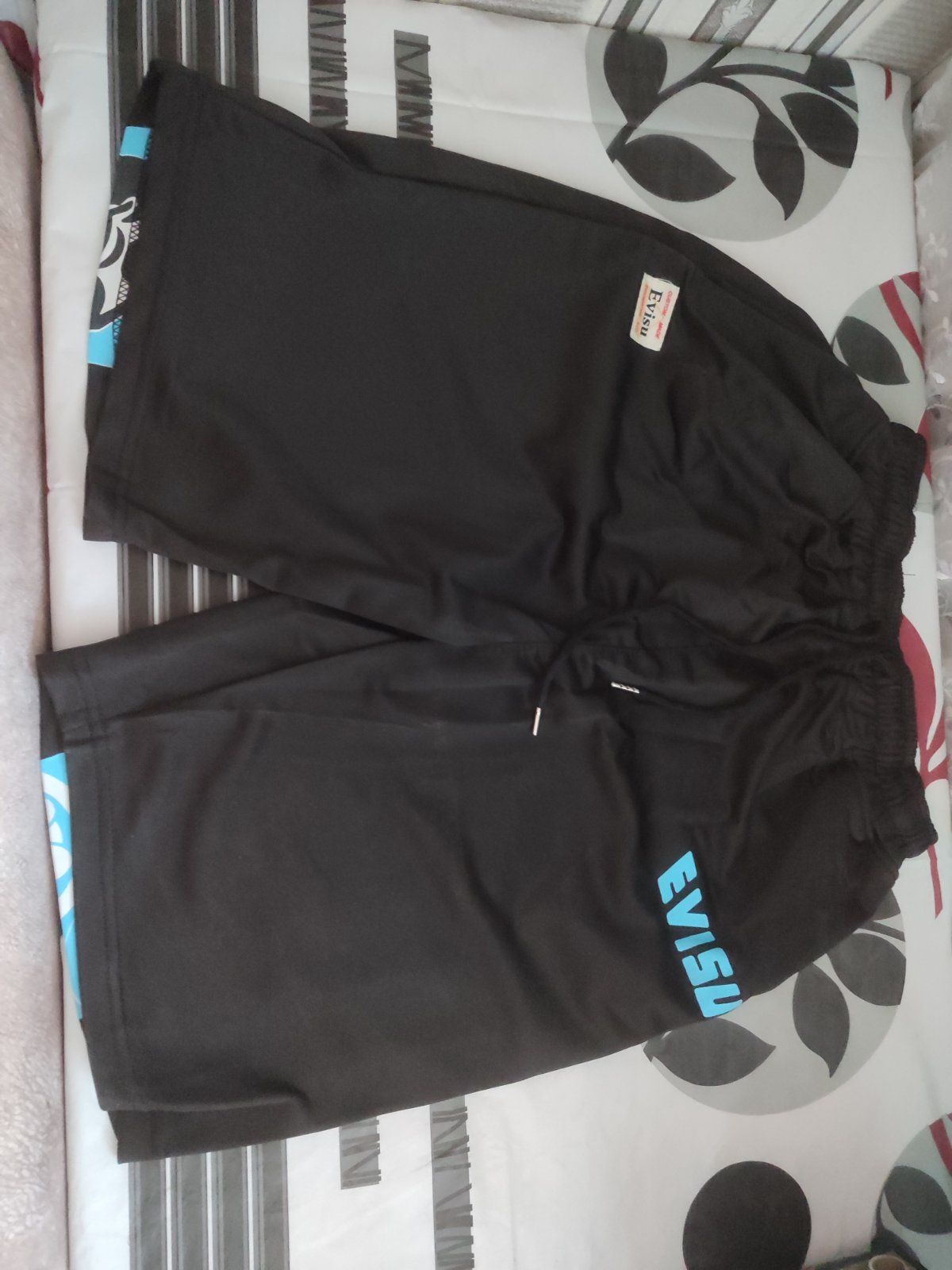 Шорти EVISU (M,L,XL)