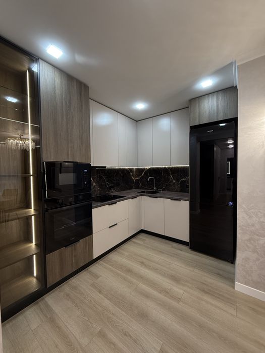 2 кім квартира з функцією 3 кім квартири Паркова Алея