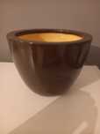 Vaso castanho em cerâmica vidrado