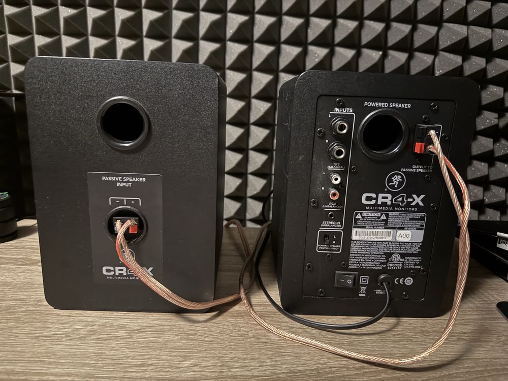 Monitory studyjne MACKIE CR4X + subwoofer MACKIE CR8S-X BT