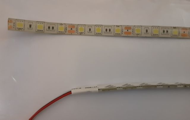 Led лента 12v в силиконе на скотче