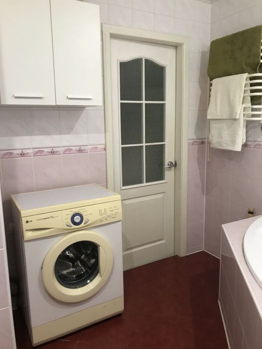 Квартира подобово , район 50 маг. ( Файно - Маркет )