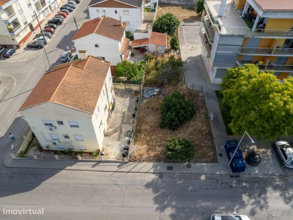 Terreno Urbano no Seixal - Perfeito para Construção