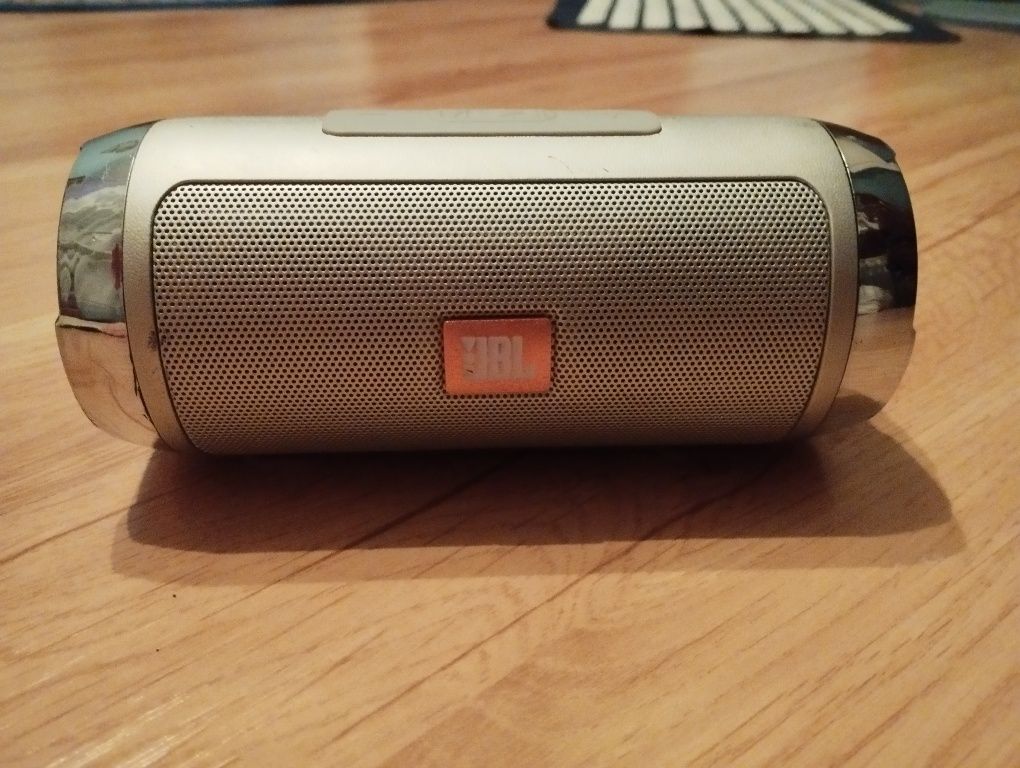 Колонка JBL Charge