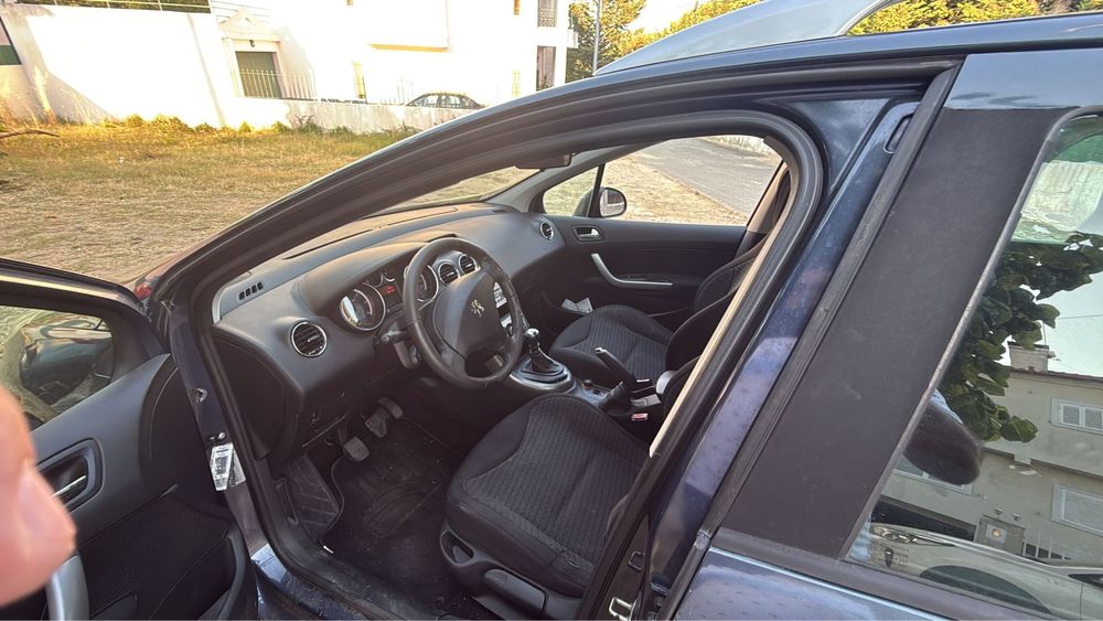 Peugeot 308 SW (único proprietário)