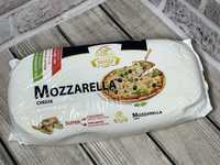 Сир Моцарелла до піци. Mozzarella Cheese