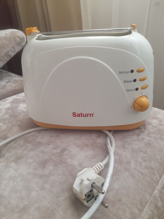 Тостер Saturn 220в