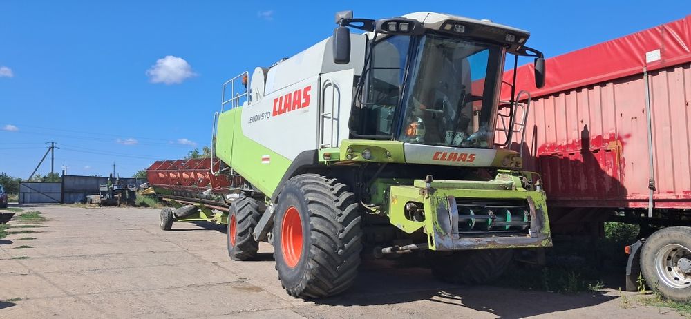 Продам комбайн Lexion 570