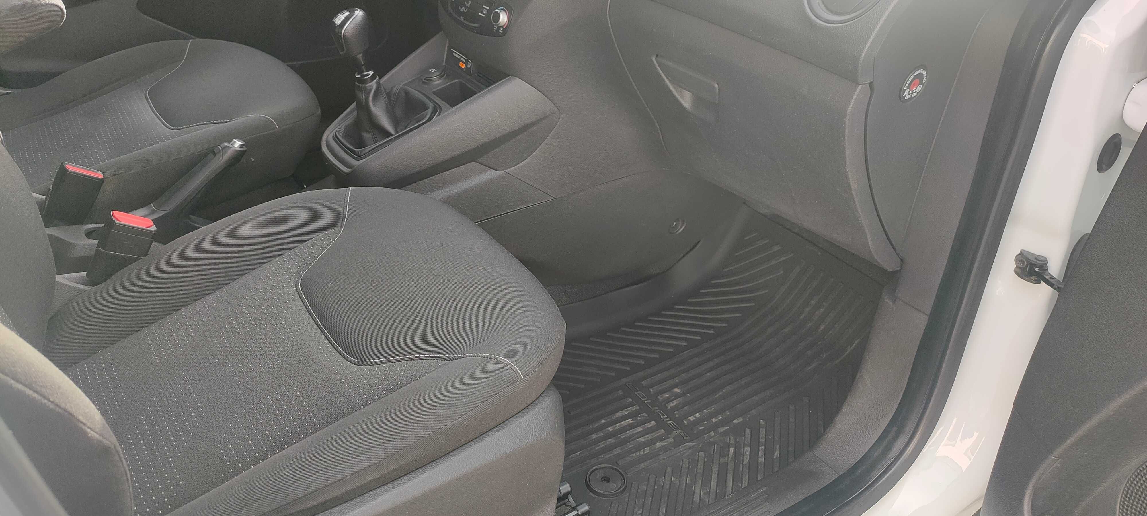 Ford Transit  Courier 2019 - Cx & Vel - c/ Iva Dedutivel