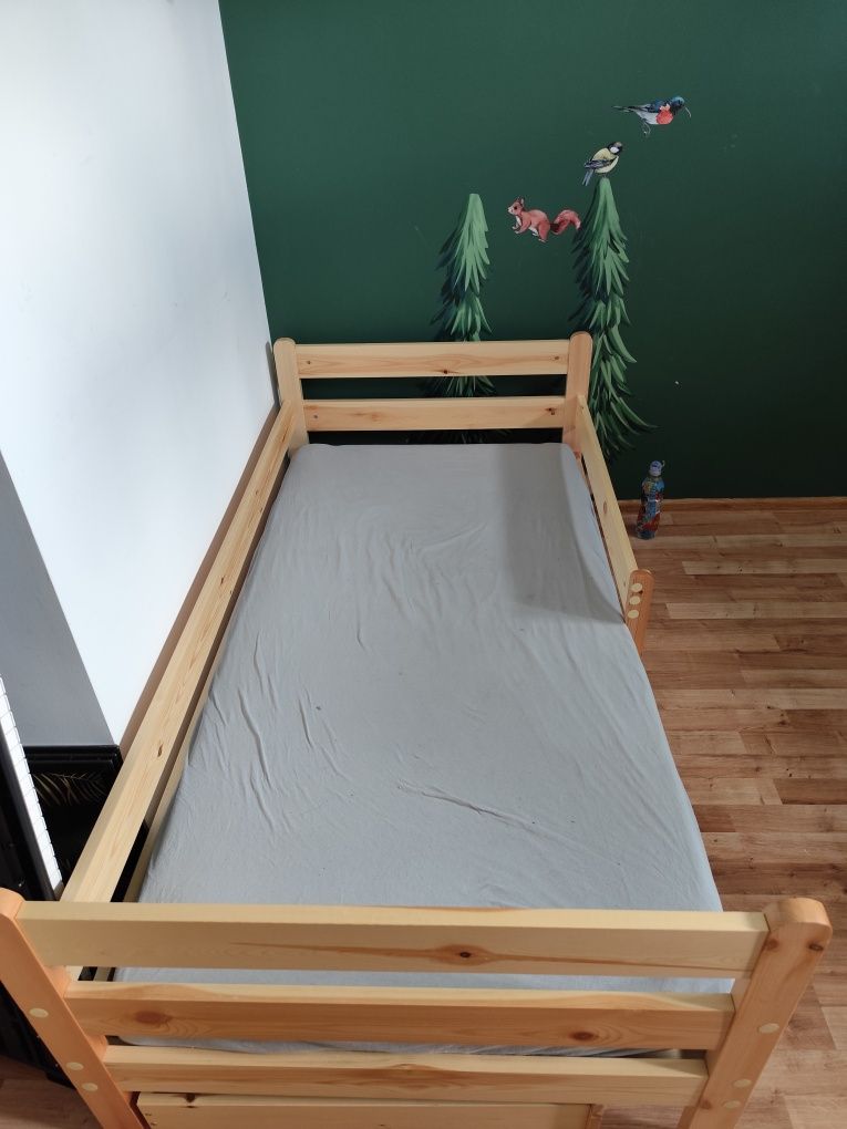 Łóżko dziecięce 80x160cm z szufladą pod  i materacem