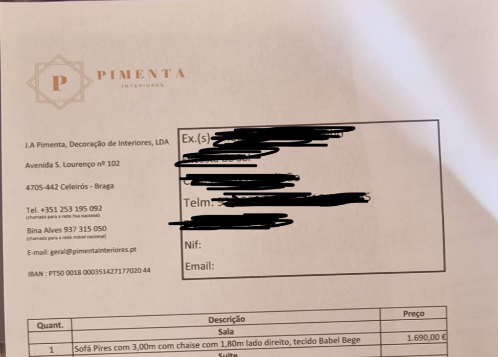 Sofá com chaise long