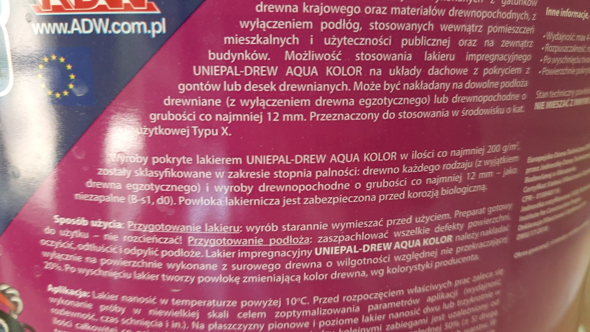 Lakier ogniochronny do drewna - zielony, niebieski i bezbrwny Uniepal