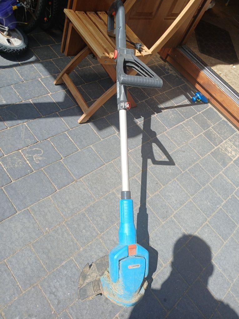 Podkaszarka Gardena Easycut 400
