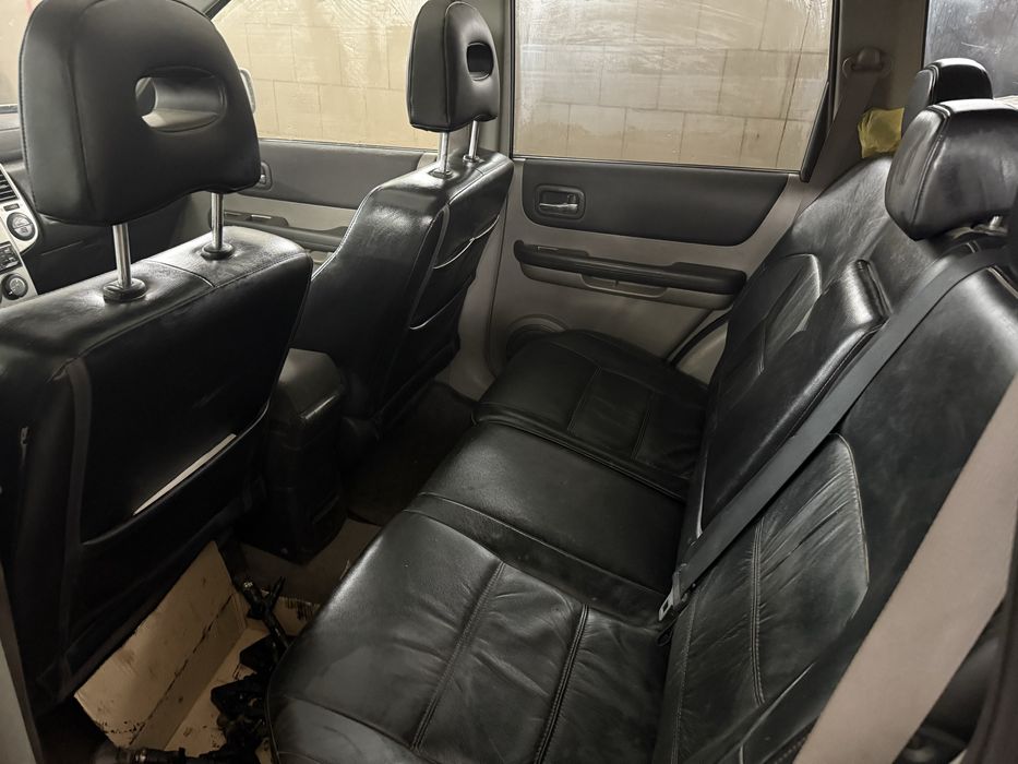 розборка Нисан Х-Трейл Т30,разборка,запчастини,бампер,крило,капот,фара